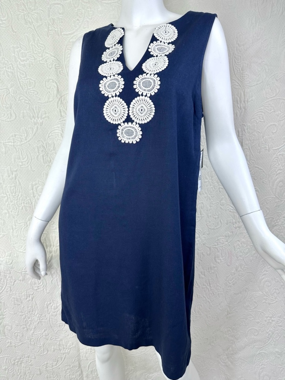 52Seven Navy Blue Linen Blend Sleeveless Dress White Crochet Trim - Picture 6 of 14